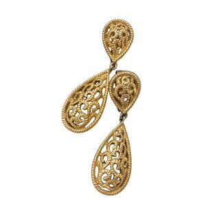 Vintage Trifari Gold-Tone Ornate Filigree Teardrop Clip Earrings Elegant Design